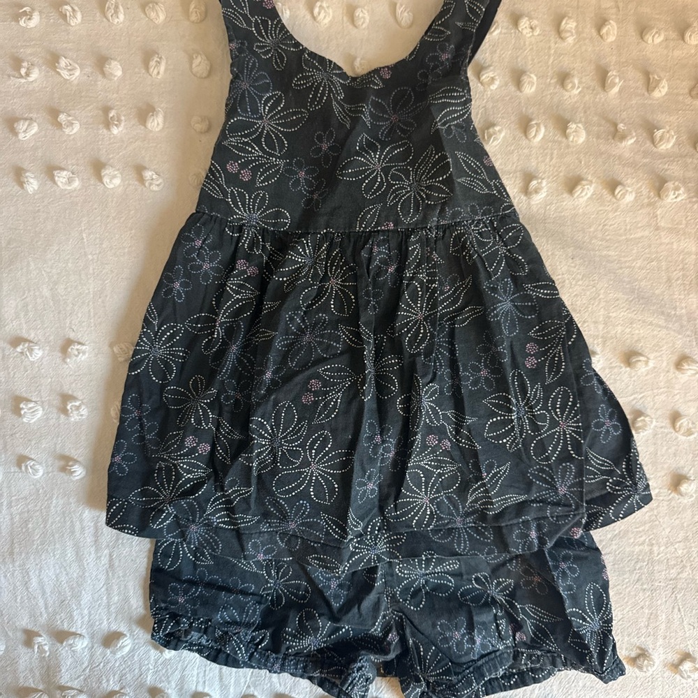 Carter's Dark Floral 2 piece. Tank top and shorts set.